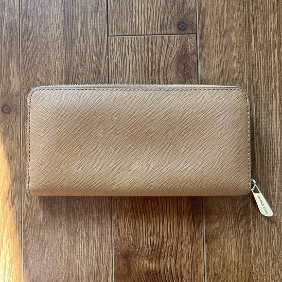 Michael Kors wallet - Picture 3 of 4